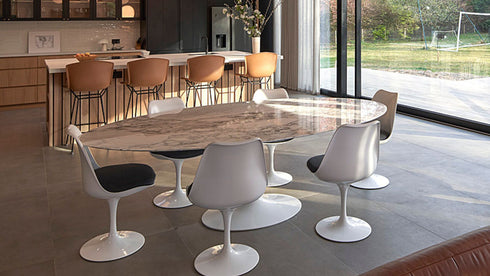 Knoll Saarinen Tulip Dining Table Oval